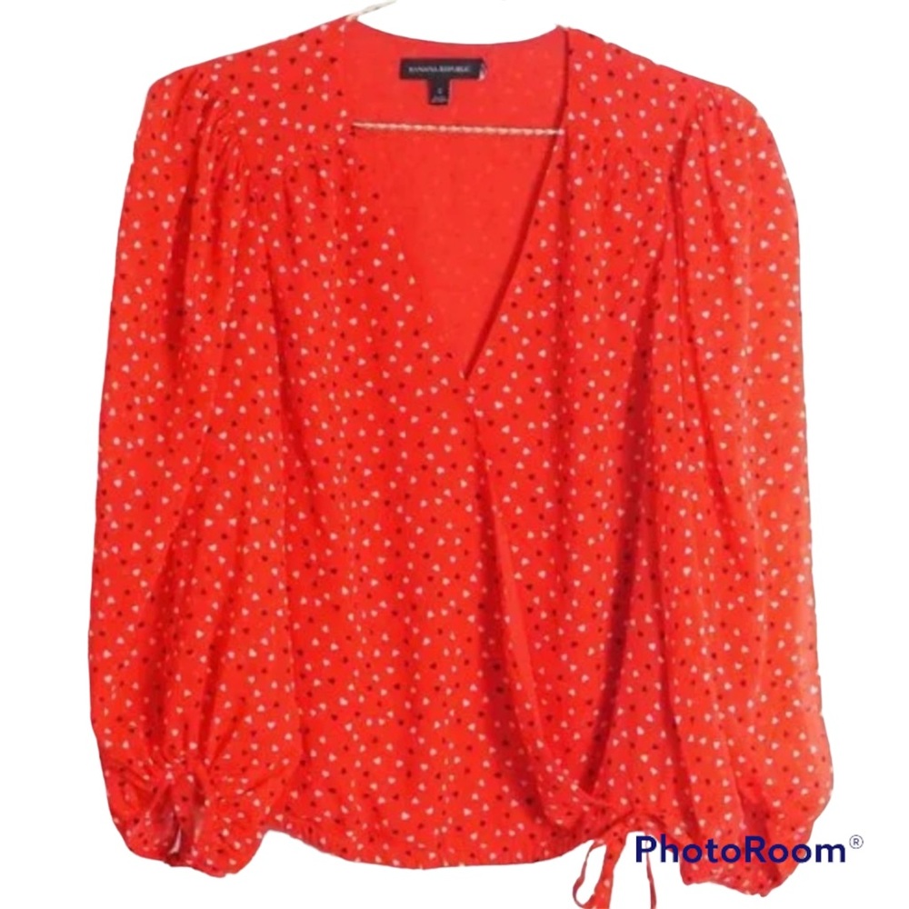 Banana Republic 🌟Puff-Sleeve Wrap Top Red Heart Print XS